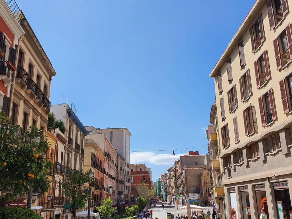 Corso Vittorio Rustic Loft Apartment Cagliari Exterior photo